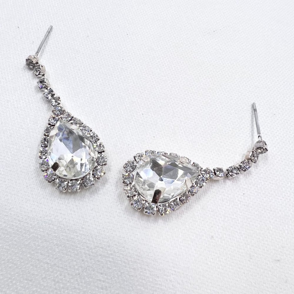 Clear Jeweled Costume Drop Teardrop Shiny Silver Tone Post Earrings - Picture 6 of 6